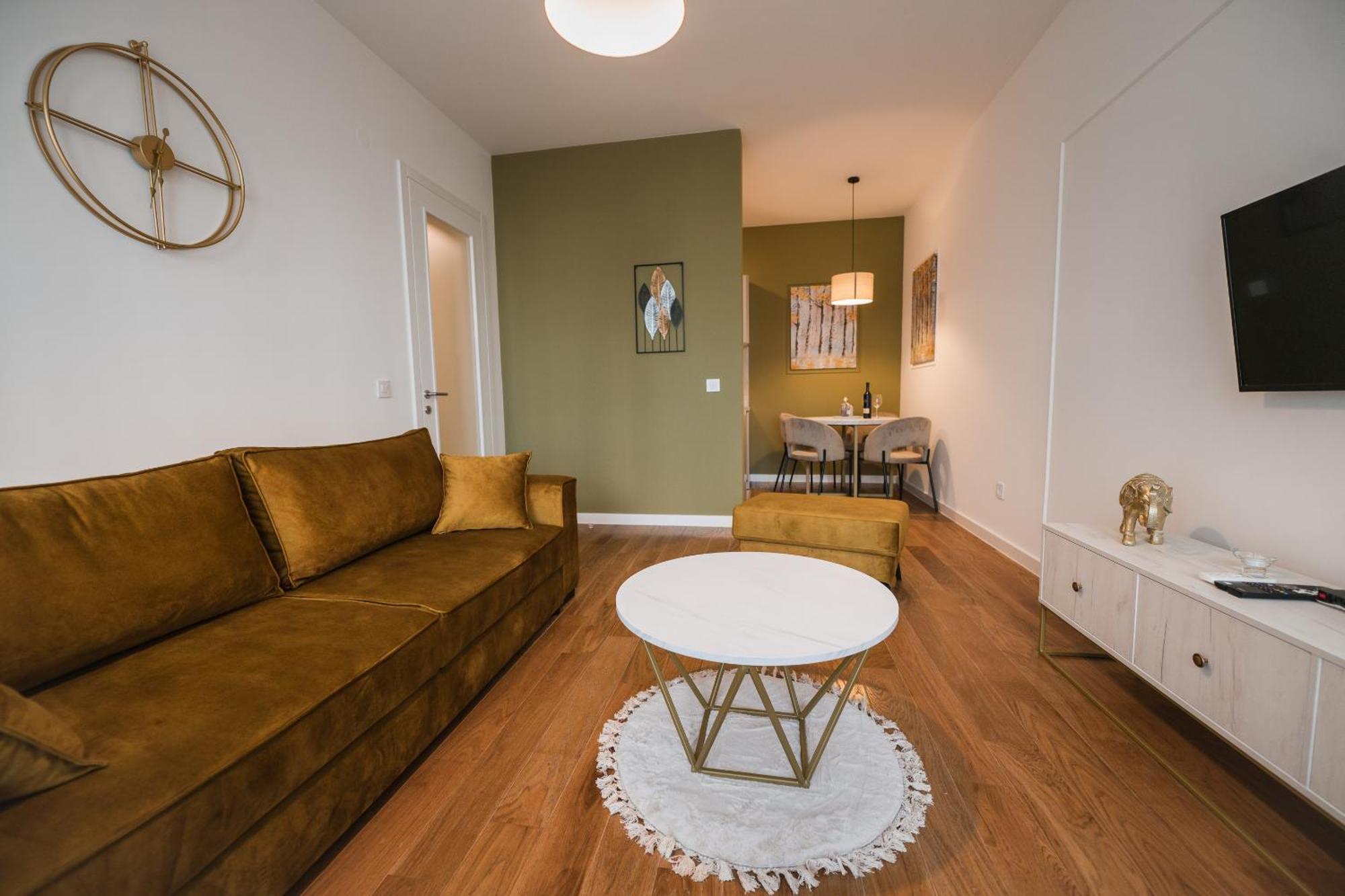 Apartman City Charm بانيا لوكا المظهر الخارجي الصورة