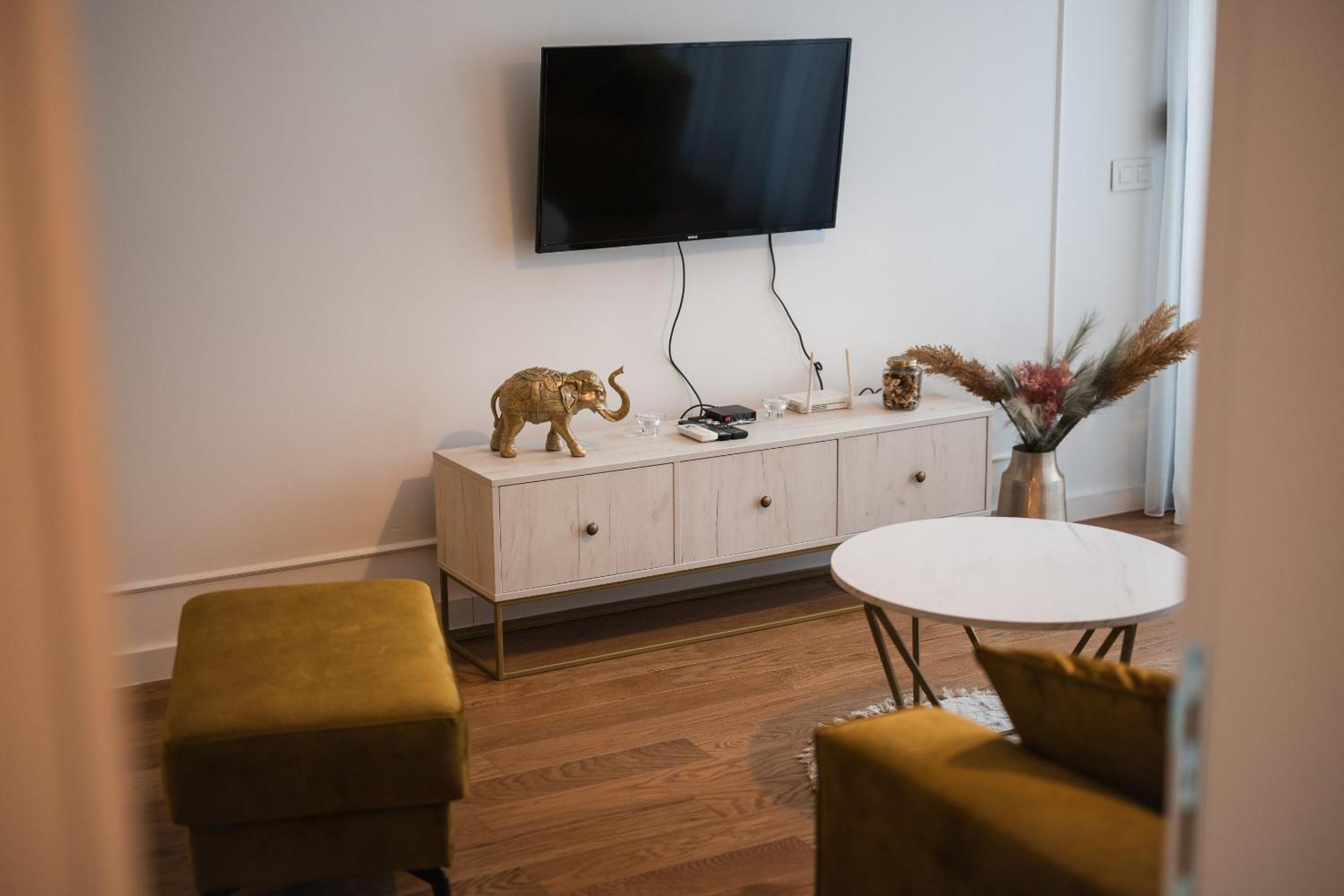 Apartman City Charm بانيا لوكا المظهر الخارجي الصورة